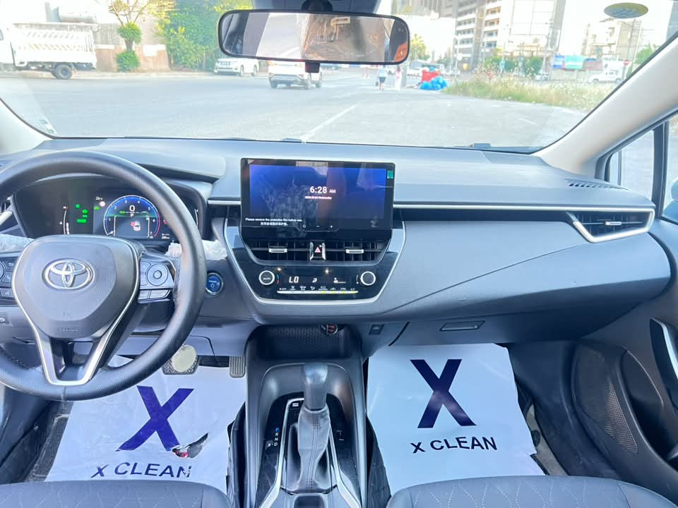 )كورلا هايبرد شكل خليجي
الموديل: 2024
عداد المسافه:49 ألف كيلو
الرقم: سليمانية نكليزي
السياره: سونار موجود يمك 
المواصفات:
• محرك 1800 هايبرد
• بصمه + بصمه أبواب
• فتحة سقف
• تبريد قطعتين
• رادارات
• شاشه + كاميره + كاربلاي
• 3 أنظمة قيادة
• أوتوهولد
• سايد بريك بصمه
• فول تحكم ستيرن
• سباير خلفي
السعر: 147 ورقه دولار
مكان السياره في سليمانية 
باقي التفاصيل الاتصال ع الرقم أو واتساب
*********** واتساب
