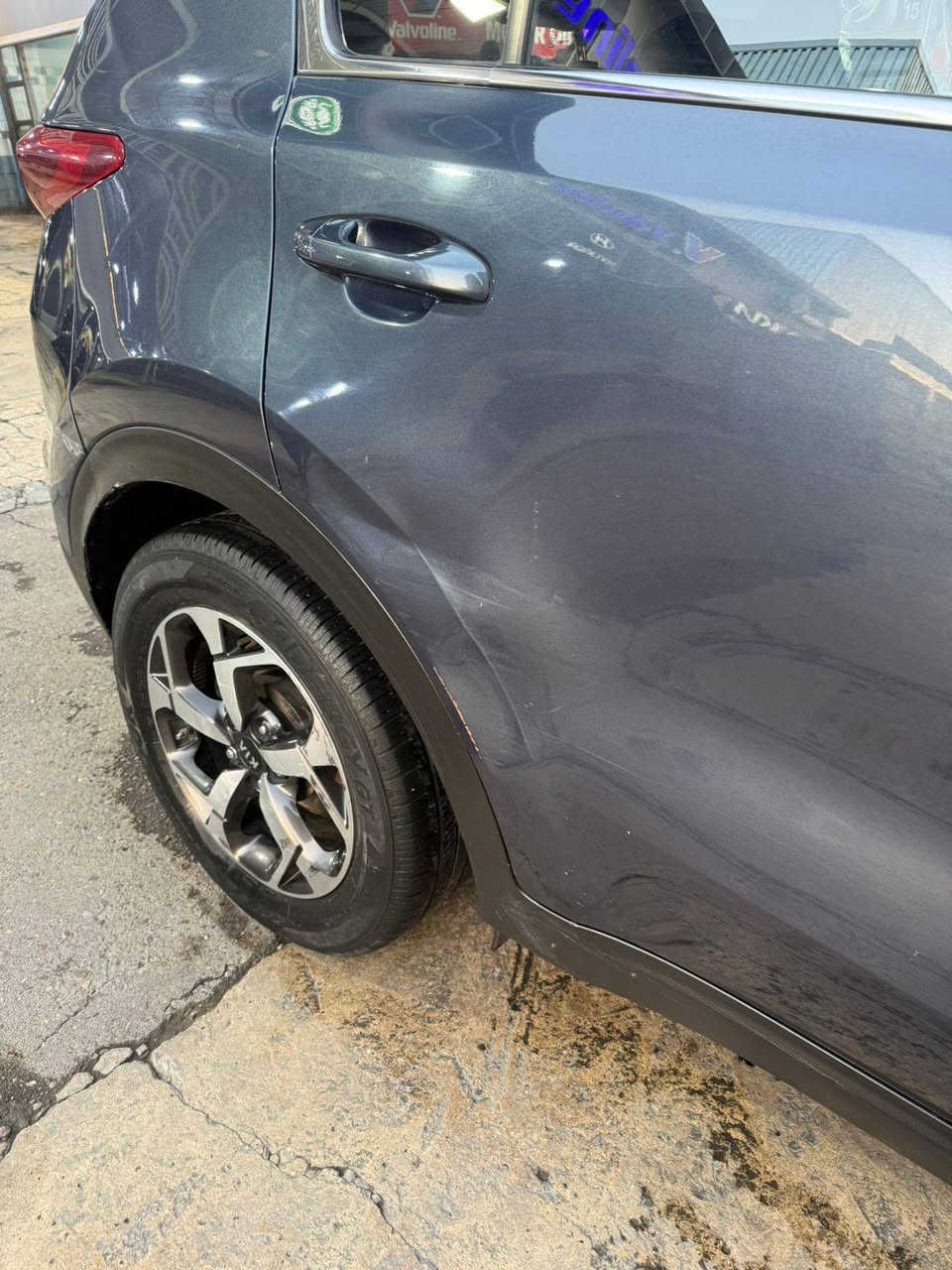 سبورتج ٢٢
اربيل باسمي  ماشيه ١٥١ km حادث بسيط ايرباك دركه فقط وراجع سستم صور الحادث بل منشور 
مواصفات 
شاشه جبيره  كار بلي فول تحكمات
رادار امامي توقف ذاتي
تحديد مسار
سياره ابد ممتعوبه جديده مال بيت 
مكينه ٢٤٠٠ 
دفع رباعي ومنحدرات 
صدر امامي خلفي جديد 
باتري جديد 
تبريد ثلج 
ادامه كاملة للمكينه 
لايت زنون عالي ناصي 
مكانها حي الخضراء
السعر 170 وبي مجال كلش بسيط 
رقم التلفون *********** بغداد, العراق
