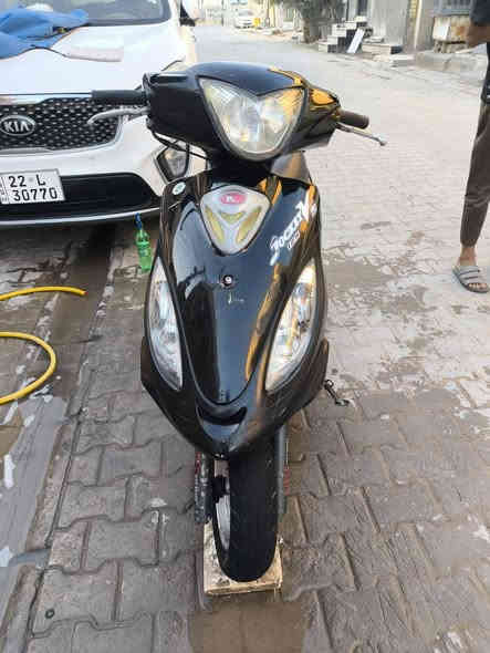 السلام عليكم دراجه كامكو V2لبيع دراجه مكفوله كفاله عامه يي مصلح يعجبك افحص صارله شهر من طالعه مكانه كوفه السعر 900وبيه مجال ***********
