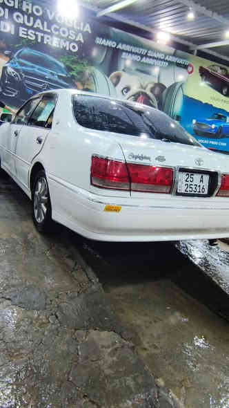 السلام عليكم ملكه دكمتين شاصي 71 ديفور الزغير السياره جديده فوك متصور السعر (150) وبيه مجال اصل كرستال ارايل كرستال خلفي امامي 
منضومه زنون اصلي عالي ناصي 
دمام +برده خلفيه 
السياره بسمي مداور ثاني يوم كامله مناقصه برغي 
*********** بي واتساب
