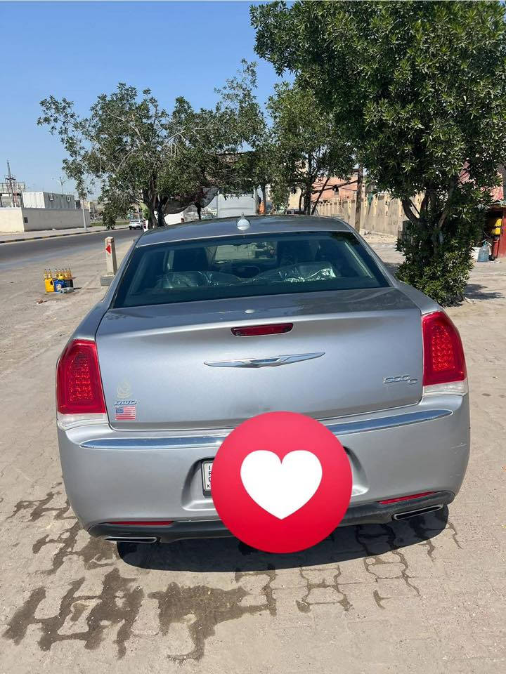 سلام عليكم سياره أدوات متومه طبق الأصل سياره واحد على واحد جديده بمعنا كلمه فول مواصفات إس فتحتين كصه وحده شغل درجه أوله مكينه ٣٦٠٠ كير ٨نمر برده خلفيه سياره فول فول مديل ١٦. السعر 85 وبيها مجال كير ماوس رقم هاتف *********** مكان السياره بصره
