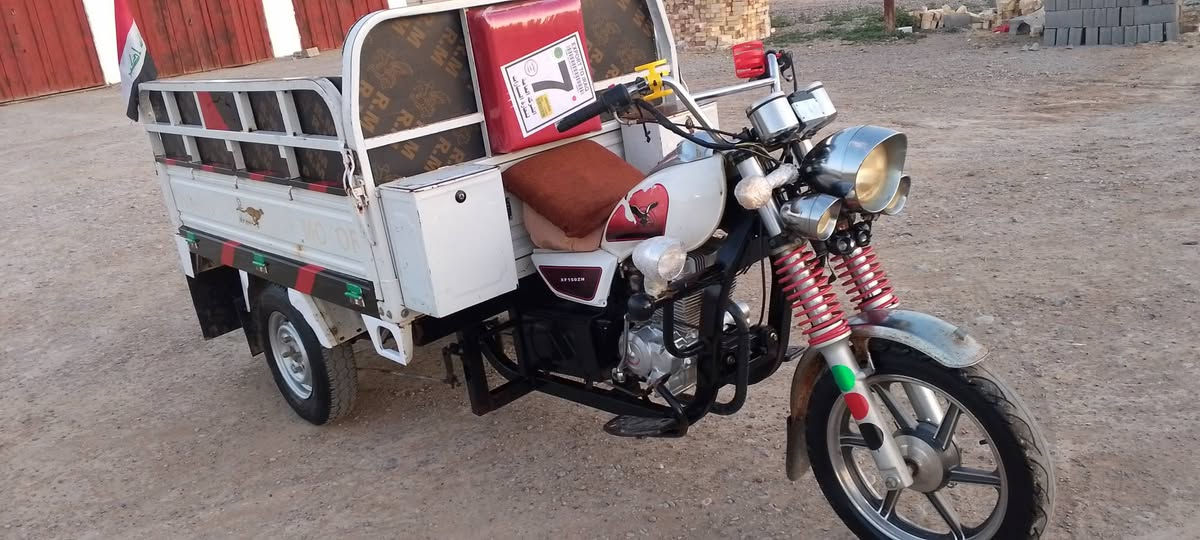 السلام عليكم للبيع موديل 21 كفالة عامة من صبغ وخياس ولحيم للاستفسار الاتصال على  ***********
