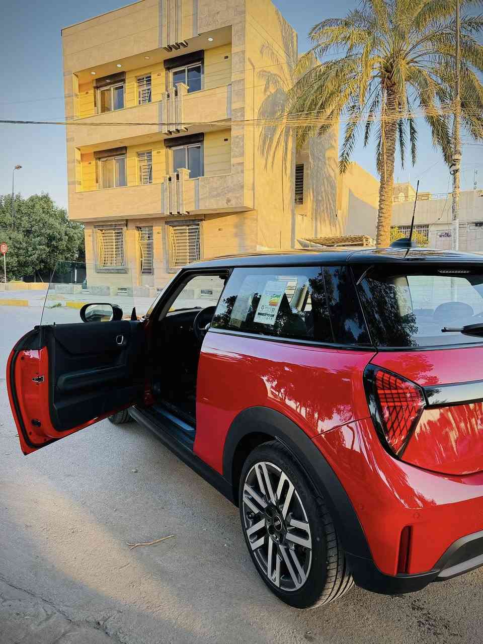 مني كوبر 3 ابواب موديل 2025
‏Mini coper c-3door 2025 
من شركة العروش السياره زيرو 
مرقمة 
محرك 3 سلندر
مكان السياره بغداد 

للاستفسار ***********
