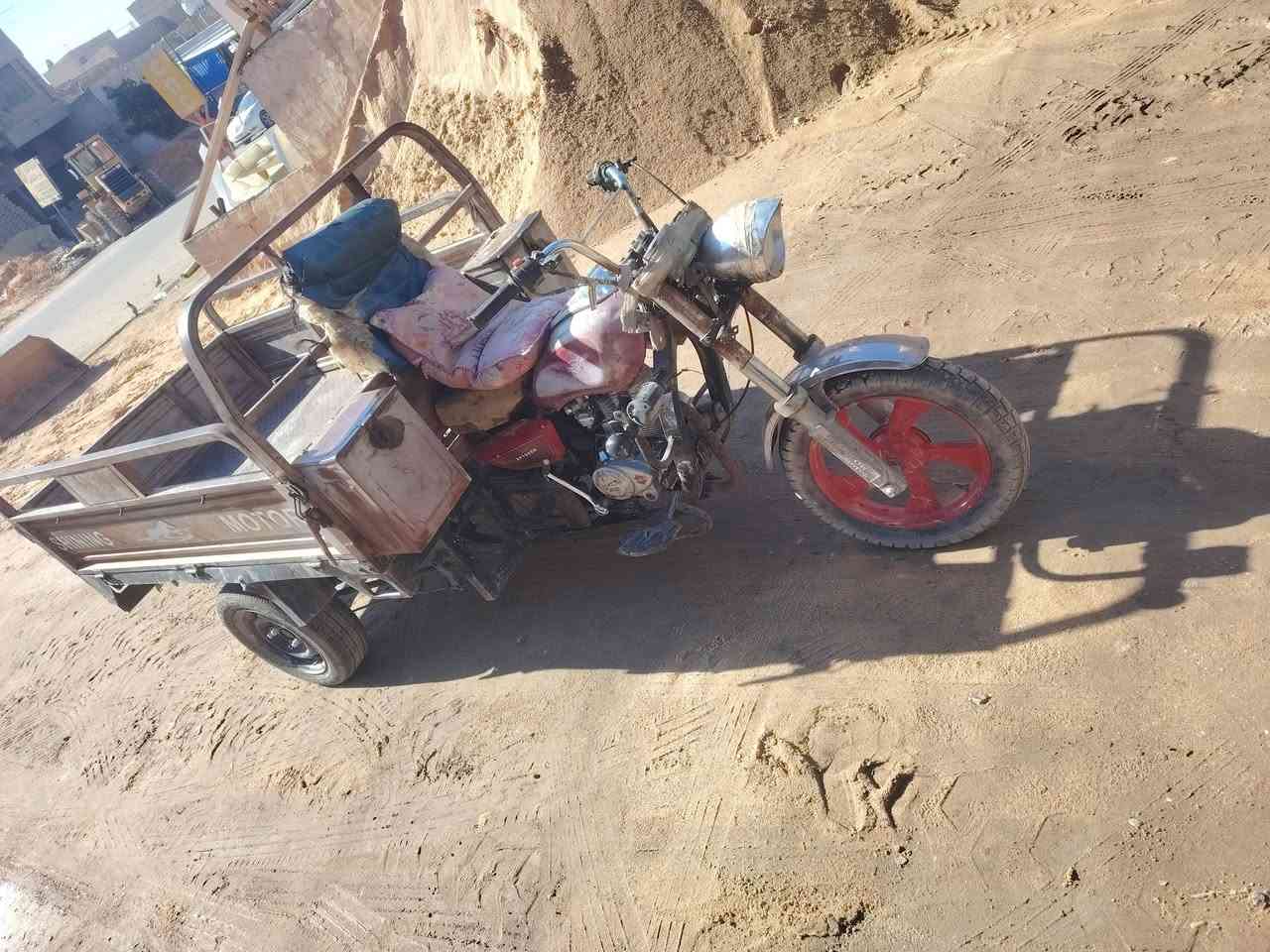 ستوته جمره موديل ١٣ جاهزه شغاله  أوراق اصولي نقص كهربايات فق سعر ٧٥٠ وبيه مجال 
رقم الهاتف ***********
