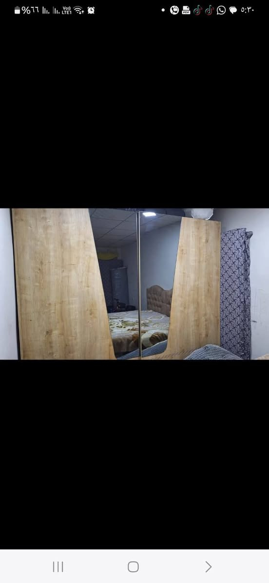 للبيع غرفه نوم نفرين للبيع بدون دوشك 
كنتوور سلايت بابين 
***********
