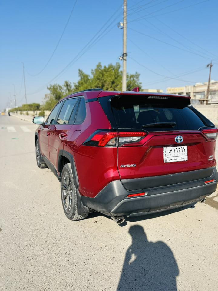 تويوتا راف فور هايبرد xle بريميوم 2022
وارد امريكي حادث موضح بالصور

غير الحادث برغي بالسيارة ما مفتوح

ماشية ٣٢٠٠٠ كيلومتر

موصفات

فتحة 

كشنات جلد 

خزن ميموري

تدفئة كشنات

جنطة كهرباء

رادار خروج عن مسار

مثبت سرعة  

وبعد هواي موصفات

مكان السيارة بغداد

سعرها 250 بيها مجال

***********
