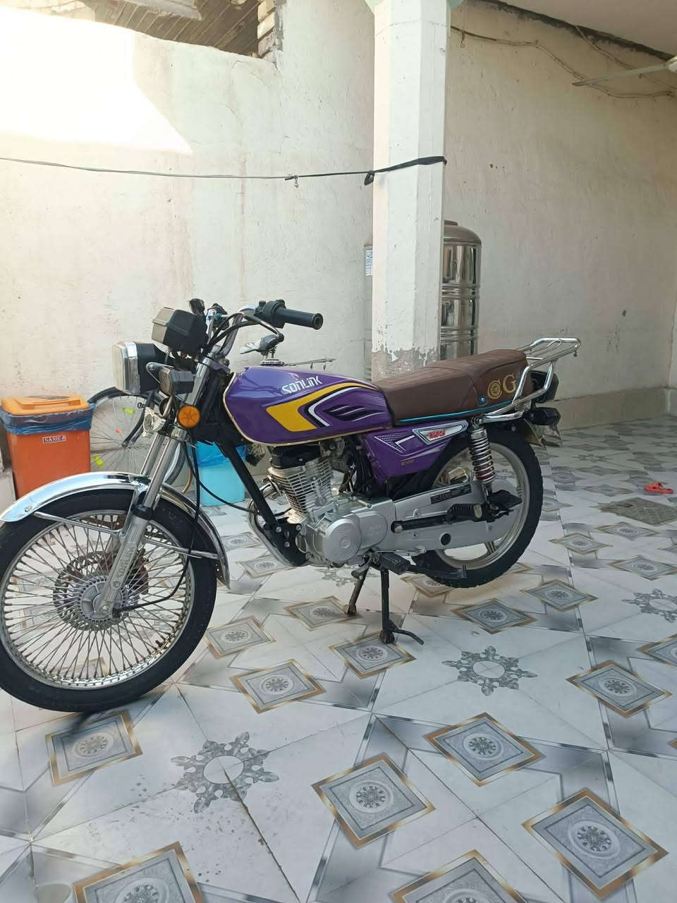 سلام عليكم دراجه تايكر للبيع موديل 2025 مكينه شرط الكفاله دراجه مكفوله كفاله عامه دشبول الكتروني اشاير لد بك لايت لد دراجه مابيه نقص برغي ختم سونك الاصلي باب الاول خمسه كير شكل المرغوب لون مميز السعر 600 وبيها مجال قليل مكاني طويريج /***********
