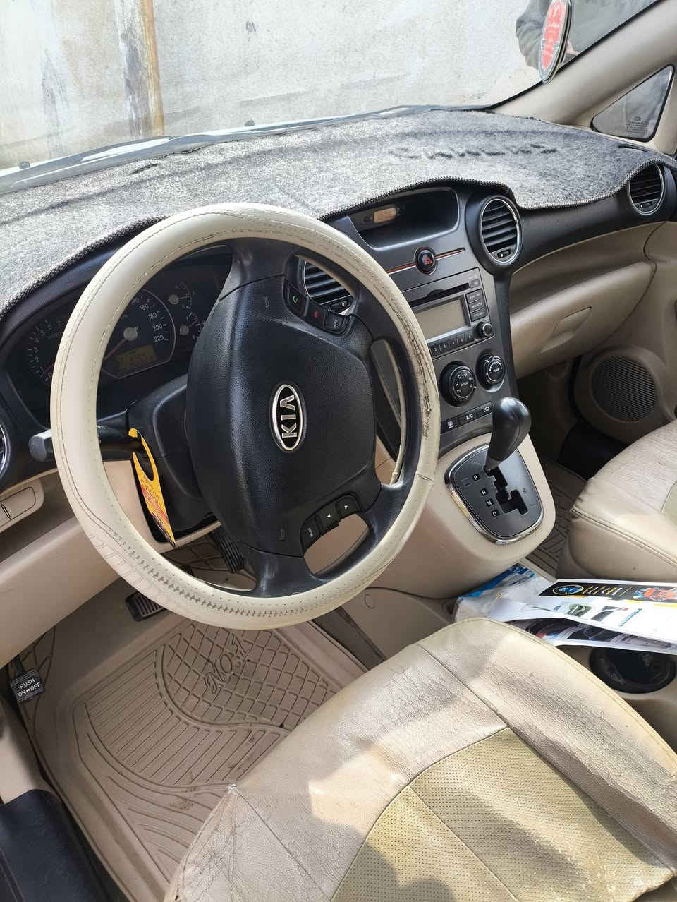السلام عليكم ورحمه الله وبركاته 
كيا كارنز موديل 2012 محرك 2000 كير ومحرك مكفول 
رقم بغداد بأسمي 7 راكب داخل نضيف كلش  بيه قطعتين صبغ مبينه بالسونار سيارة ناعمة حيل ومال جناية بالعافية على الياخذها


**إذا كنت صاحب هذا الإعلان وتريد حذفه لأي سبب، رجاءا أرسل رسالة إلى الدعم الفني**