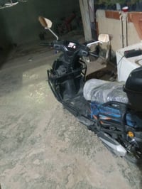 دراجه شحن صار ٣ اشهر من اخذتها بطاريات ٦ مسطره كبار مكان بغداد الطارمي...