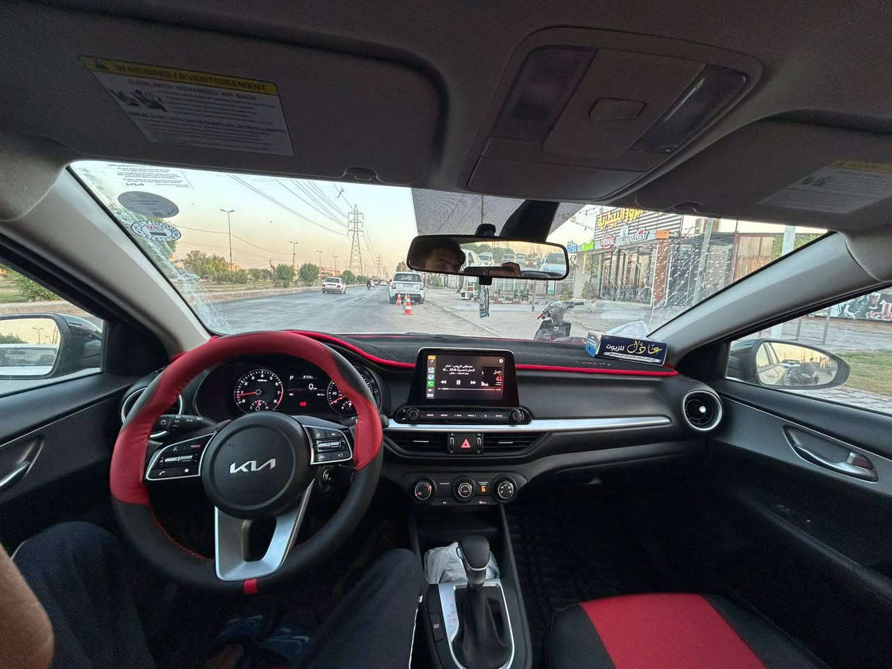 كيا فورتي موديل ٢٣
محرك  2000 دوش المرغوب مواصفات LXS 
السيارة ماشية 21 الف ميل 
وضعيات قيادة Sport - Normal - Eco 
شاشة تدعم كار بلي واندرويد اوتو 
اشاير بالمري توقف ذاتي رادارات جانبيه 
حادثها قطعه وحدة جاملغ السايق مبدل فقط بدون دواخل بدون ايرباكات


**إذا كنت صاحب هذا الإعلان وتريد حذفه لأي سبب، رجاءا أرسل رسالة إلى الدعم الفني**