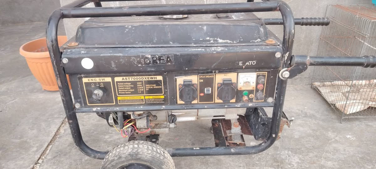 مولد ٢ ونص ممفتوح برغي شركه الوادي حبل سلف سعر ١٥٠ وبيه مجال بصيط


**إذا كنت صاحب هذا الإعلان وتريد حذفه لأي سبب، رجاءا أرسل رسالة إلى الدعم الفني**