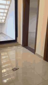 🏠 للبيع بيت سكني - بيع مستعجل
بيت مجمع داماك السكني التابع للهيئة الوطنية للاستثمار
 
 جاهز للسكن في شارع مطار بغداد ..
يتكون من غرف  3 واسعة  
وصالة واستقبال  ومخزن 
وحديقة أمامية.

📏 المساحة: [200 متر]
📞 للاستفسار : ***********
