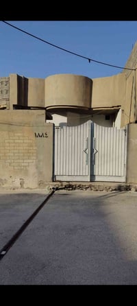 حي صدام مدخل الثاني • ١١٠م • كراج