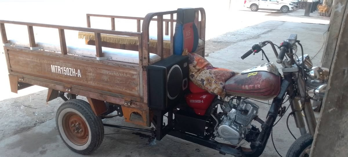 سلام عليكم دراجه مديل 2007 رقم اسود بدون راعي بيه وكاله محرك 25 دراجه كفاله مكاني كفل    لسعر خاص رقمي ‏‪***********‬‏
