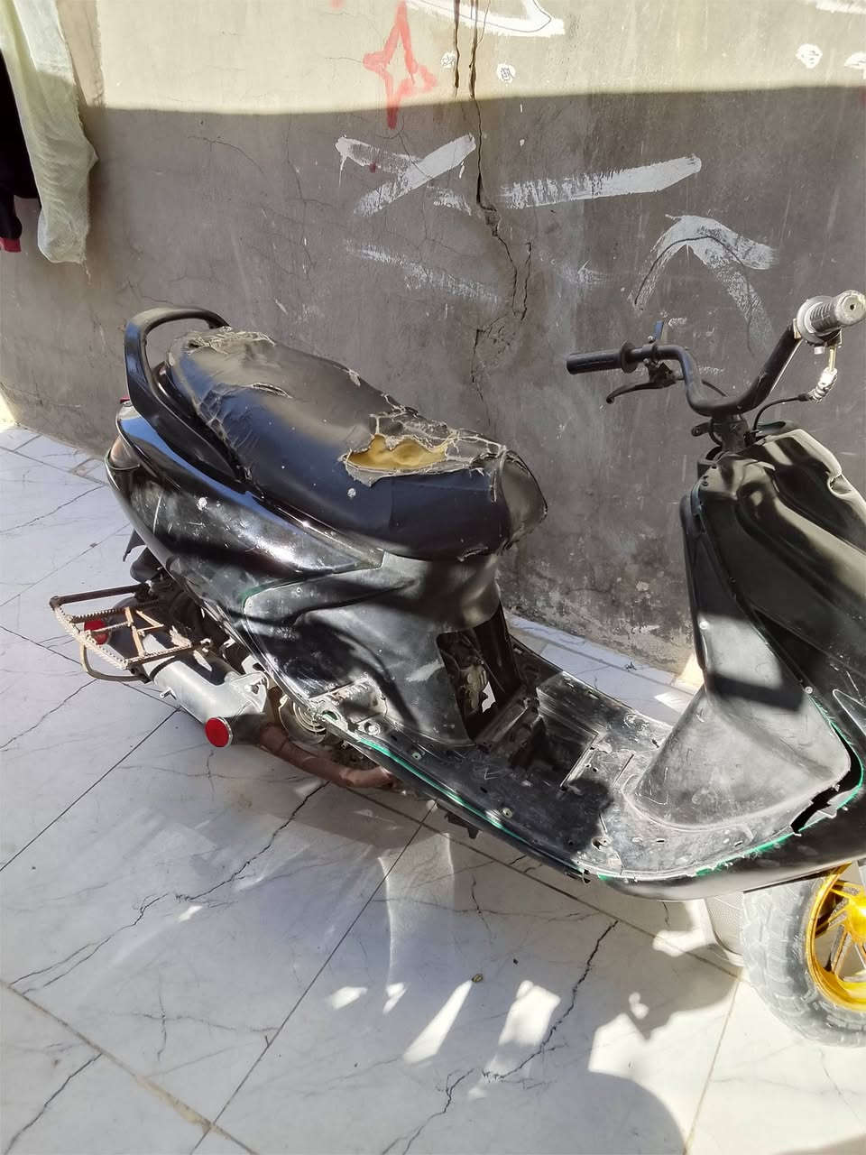 فراشه للبيع  فقط صوت بل اكلج ألمامي تمشي كلشي مابيه للمراوس اول للبيع سعر 200 ومكينه مامفتوحه ومابيه نضوح وتساب *********** نجف
