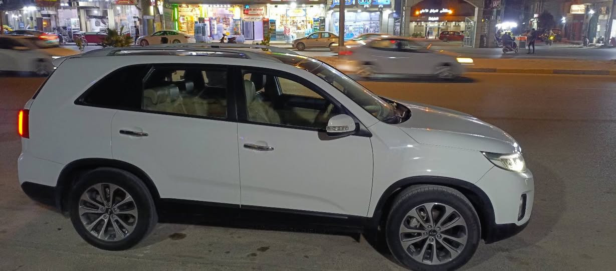 سلام عليكم ورحمه الله وبركاته سورينتو موديل 2014 فول مواصفات سعوديه مكفوله كفاله عامه سياره جاهزه اي نقص مابيه مكان كربلاء ***********
