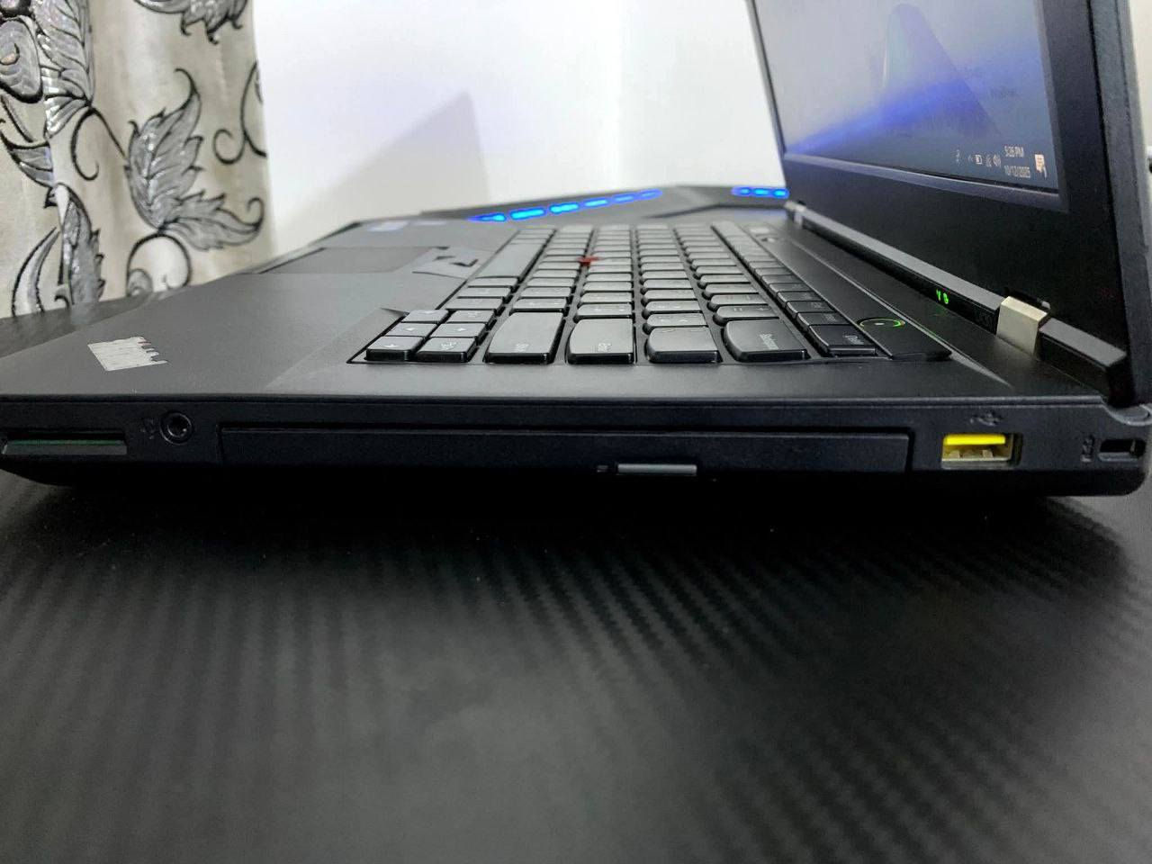 لابتوب للبيع Lenovo 
‏
‏السعر 130 الف
‏
‏مناسب للدراسة والبحوث والتصفح والعمل المكتبي وبرامج الاوفس جميعا ( ورد اكسل بوربوينت)  ولاي شيئ تحتاجه ✨
‏
‏المواصفات ...
‏المعالج / Core i3 3310M جيل ثالث
‏الرام / 4GB DDR3  
‏التخزين / 320 كيكة GB HDD 
‏الشاشة / 14.1 inch HD+
‏
‏غراضة كاملة
‏حقيبة خاصة
‏شاحنته الاصلية
‏ماوس 
‏ماوس باد
‏
‏ضمان اسبوع كامل استبدال في حال وجود اي مشكلة او خلل
‏
‏ليحب يحجزة
‏يتفضل عالخاص 
‏او واتساب ***********
