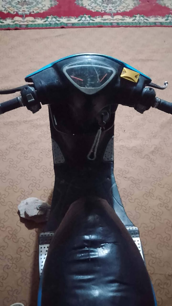 سلام عليكم درجه ماكس عداله نضيفه كلشي شغال بيها كهرباءيات شغالت هورن وليت هندر واحد تشغل سعر 625 عنوني بصره زبير.      ***********  .
