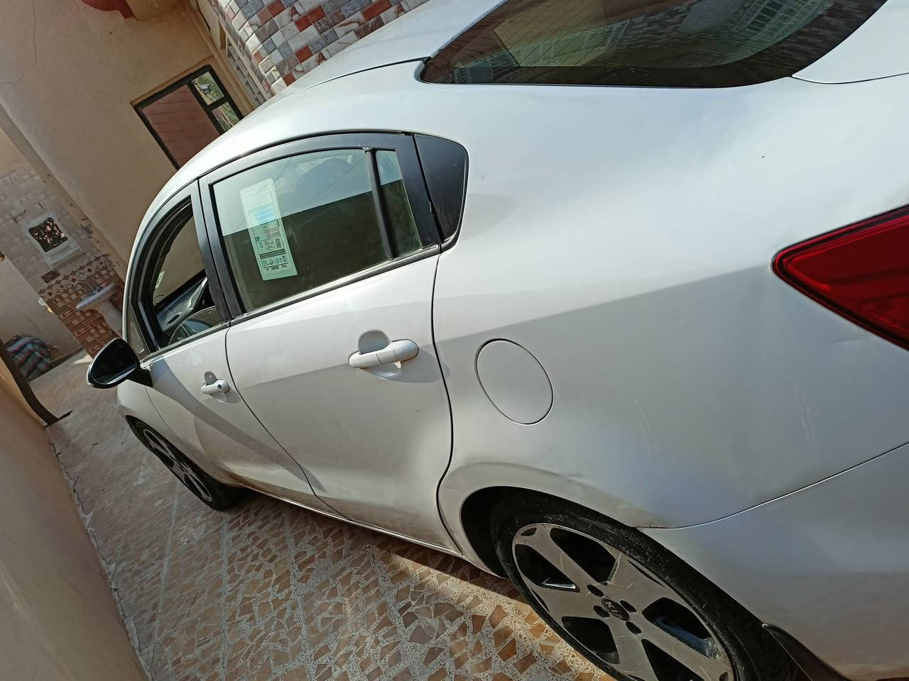 كيا ريو ٢٠١٣ خليجي السياره بسمي استخدام شخصي  ماشيه ١٥٩. ضرر باب جاملغ بيها كم ملاحظه مكان السياره موصل السعر (88) بيها مجال ).    للاستفسار 
***********
***********.        واتساب
