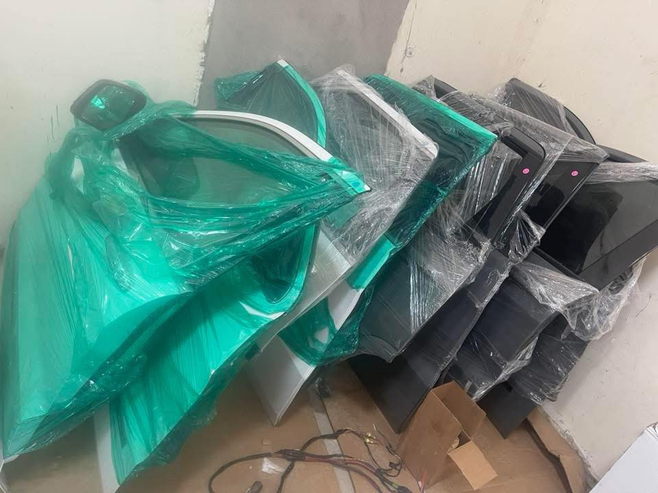 جديـــــــــــــــــــدنـــــــــــــــــــــــــــــــــــا⚫️💯⚪️
اهلا بكم في المجمع الامريكي 🚘🏎🚙🚗
يتوفر 
محرك دوج دورنكو 2019
كير دورنكو من 2014 / 2021 
دعاميه فوول حساس ورادار كامله 
دعاميه دورنكو 2022 تفصيخ مثقوبه كامل كل الوان 
دعاميه دورنكو 2022 تفصيخ سوده بدون ثقوب 
دعاميه دورنكو 2022 

بنيد ابو فتحات مع فتحات كامل فافون 
لايت دورنكو 2021 Rt وعادي داخل اسود 
لايت دورنكو 2020 داخل اسود لد 
لايت ٢٠١٣. دورنكو 
بدون رادار ABS 2022
بطانه جاملغ 2022 مخمل 
بطانه جاملغ 2019 مخمل 
فلينه دورنكو 
جسر دورنكو 
قواعد فيوزات 
مروحه دورنكو 
راديتر تبريد راديتر ماي 
دسكات اصلي وتجاريه 
فيتبم اصلي وتجاري ضمان 
 من موديل 2021/2022ABS دورنكو 
صدر امامي خلفي تجاري وتفصيخ 
يوجد خدمة توصيل داخل بغداد و المحافظات كافة .
للاستفسار الاتصال على رقم الهاتف 
☎️☎️☎️***********
 ☎️☎️☎️***********
شارع مطار المثنى قرب حلويات الخاصكي مجمع الامريكي 
يفتح المجمع الساعة 8 صباحا ولغاية الساعة 5 مساءا
