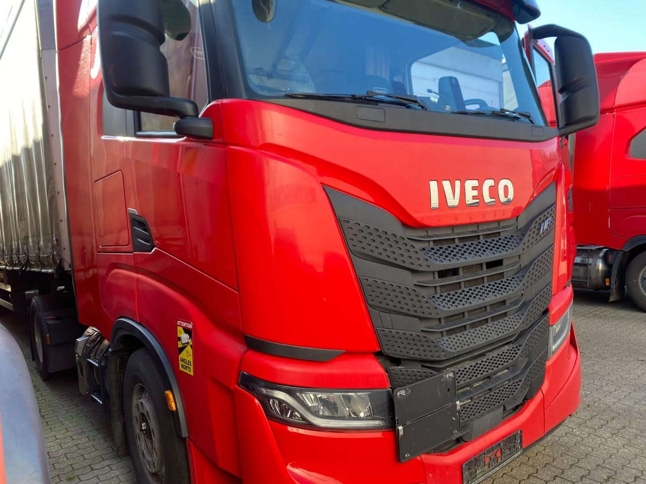 السلام عليكم .... اللهم صَلِ على محمد وال محمد.💐
🍓. عرض مناسب.🍓
.. افيكو …. 4x2 …. موديل 2021 …. تعمل بالغاز …. حجم 460 …. عدد 2 …. 6 سلندر …. وارد أوروبا …. 🇪🇺 …. 

🌷معرض (( يوسف شاحنات أوروبا )) .... العراق …. بغداد ...جرف النداف قرب الشركة العامة للسيارات 🌷...للأستفسار الاتصال او الواتس اب .... بالأرقام 🔸(( 009647827373586 ))    
         يوسف _ العراق
               (( 00491631797848 ))🔹
                 ابو يوسف _ ألمانيا
.... نرجو الأنتباه .... أوقات الأتصال من .... الساعة 9 صباحآ حتى 10 مساءآ ….
