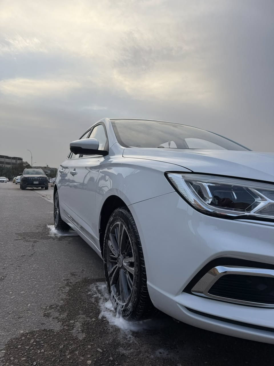 السلام عليكم 
MG2023كفاله عامه فول  مواصفات 
4 كامرات
سايد بريك بصمه
كشنات تدفئه تبريد 2 كهرباء
داخل بيجي
تبريد قطعتين
لايت زنون اصل
فتحه سقف
تحكم جهتين
كامره 360
كروس سرعه
بصمه ابواب وتشغيل
اعلى فئه بل ام جي 5
بعد هواي مواصفات بيها
السعر 105 بيه مجال بسيط
***********
