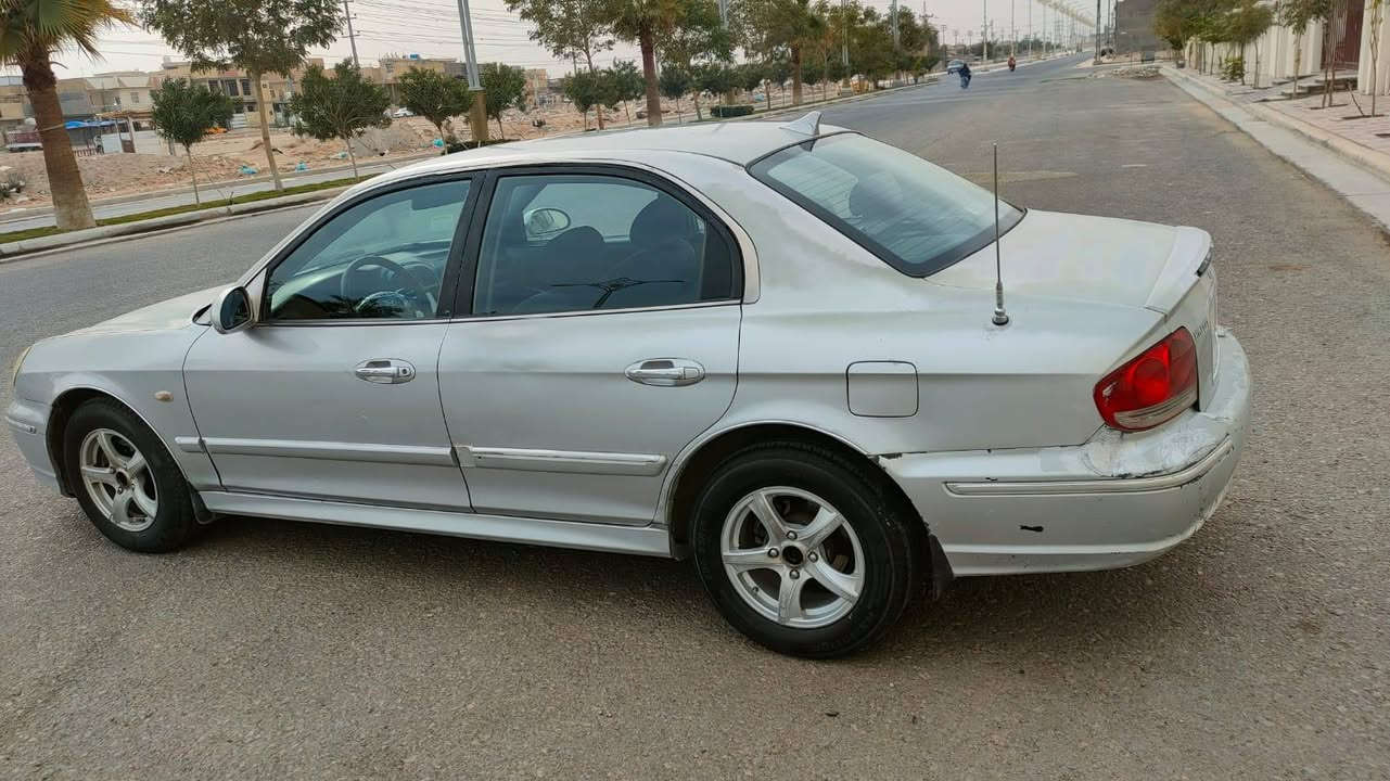 سلام عليكم للبيع سوناتا موديل 2005رقم بغداد الدولي تحويل مباشر السياره محرك أربعه سلندر ضربتها جاملغ امامي بدون دواخل محرك جديد السعر 58وبي مجال مكاني كربلاء 📞 ***********
