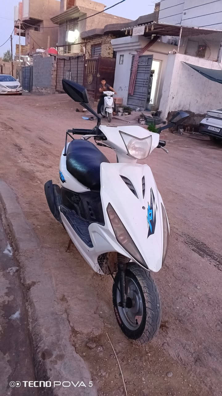 السلام عليكم دراجه ماكس مضلع للبيع مال حاويه ماصارلها هواي من نازله كلها كامله كهربائيات سلف هندر لايت بك لايت اشاير كلها كامله على اخر حبايه دراجه مال جناي مامفتوحه ولا بيها اي نقص الدراجه من الحاويه ياباني ساعه معدل بطناش فول مااعرف سعرها لا تعامل  ب٧٥٠ وبيها مجال للشراي  مكاني كربلاء طويريج  ***********
