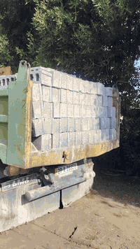 اسلام عليكم إني مقاول اشتغل كرسته وعمل صب بيوت فرشي شتايكر جميع المواد عندي( اشتغل نقد فقط)  (داخل الحله فقط) اتصال ***********
