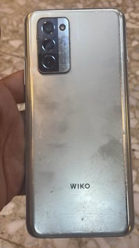 البيع  مبدله شاشه  اصليه جهاز نضيف ب 65الف راسلني خاص او واتساب 078645...