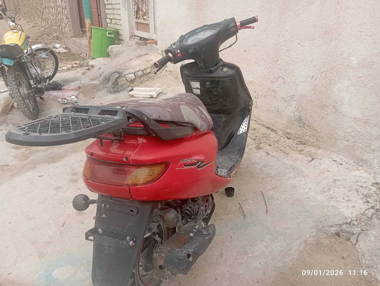 سلام عليكم دراجه فراشه فحل نضيفه شغاله كامله مفتوحه ناعمه كهربايات شغاله كلهه مانقصه شي مكاني نجف كوفه بسهله رقم ***********
