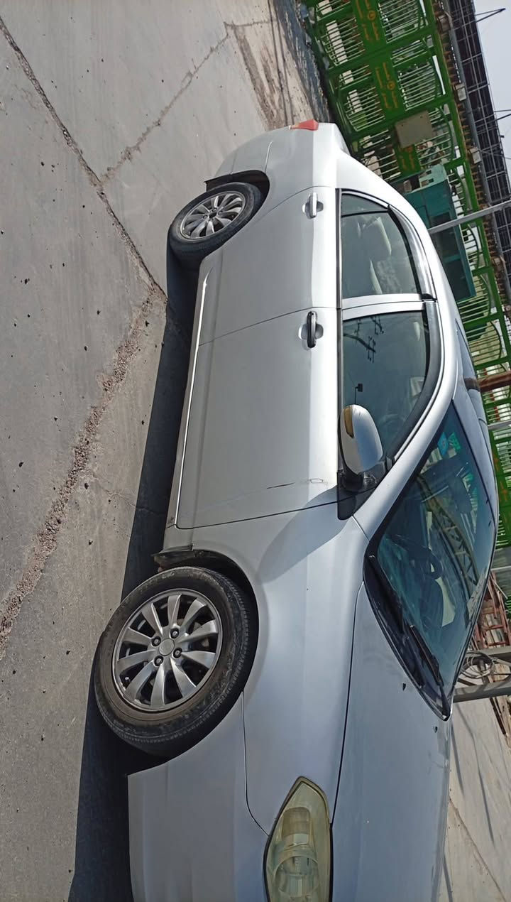 سلام عليكم 
بي وأيدي موديل 13 اوتماتيك 
رقم بغداد الإنكليزي  بسمي تحويل ثاني يوم 
مكينه وكير وتبريد وحداديه وتخم تايرو كهربايات 
مكفولات السياره جاهزه السعر 47وبيها مجال 
بكاني بغداد بسمايه ***********
