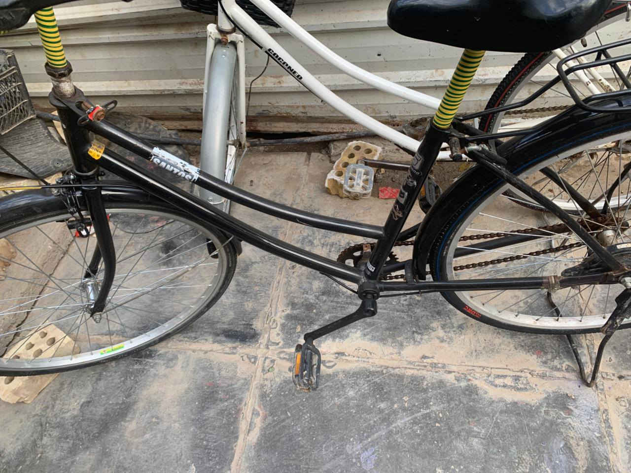 سلام عليكم بيسكلات لبيع مكاني نهروان سعر خاص وهاذه رقمي بي  واساب ***********
