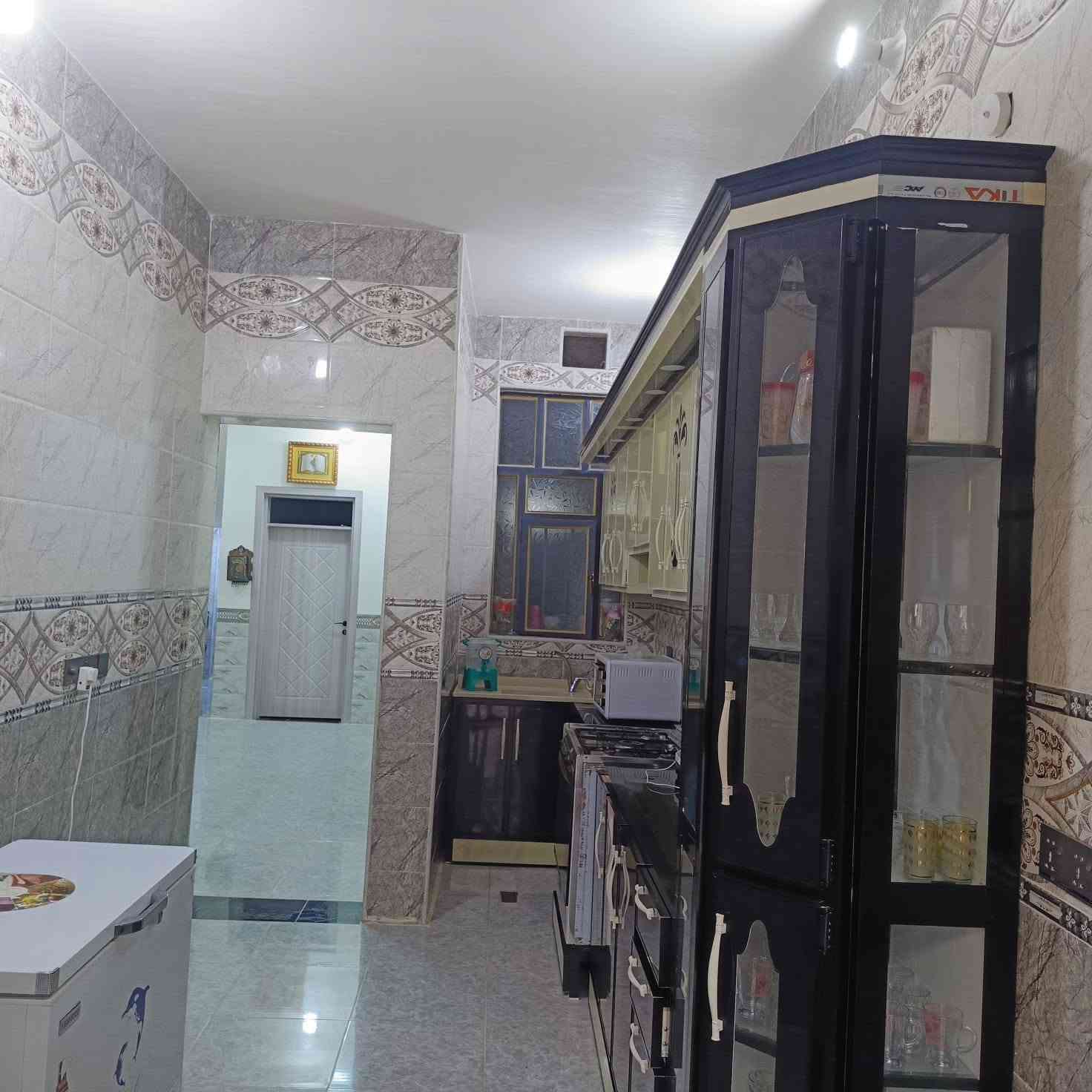 مشتمل طابق ونص فلوجة بحي الأمين منطقة ال 17
شارع 12نافذ ع شارع 40
 المساحة ١٢٥ متر الوجه 6 وربع ونزال 25 بناء طابوق حديث ضلع منفصل وسقف منفصل للبيع السعر المطلوب بي 105 مليون وبي مجال للاستفسار الاتصال على الارقام التالية

*********** وتساب 
***********

نوع العقار طابو صرف سند وبي إجازة بناء
