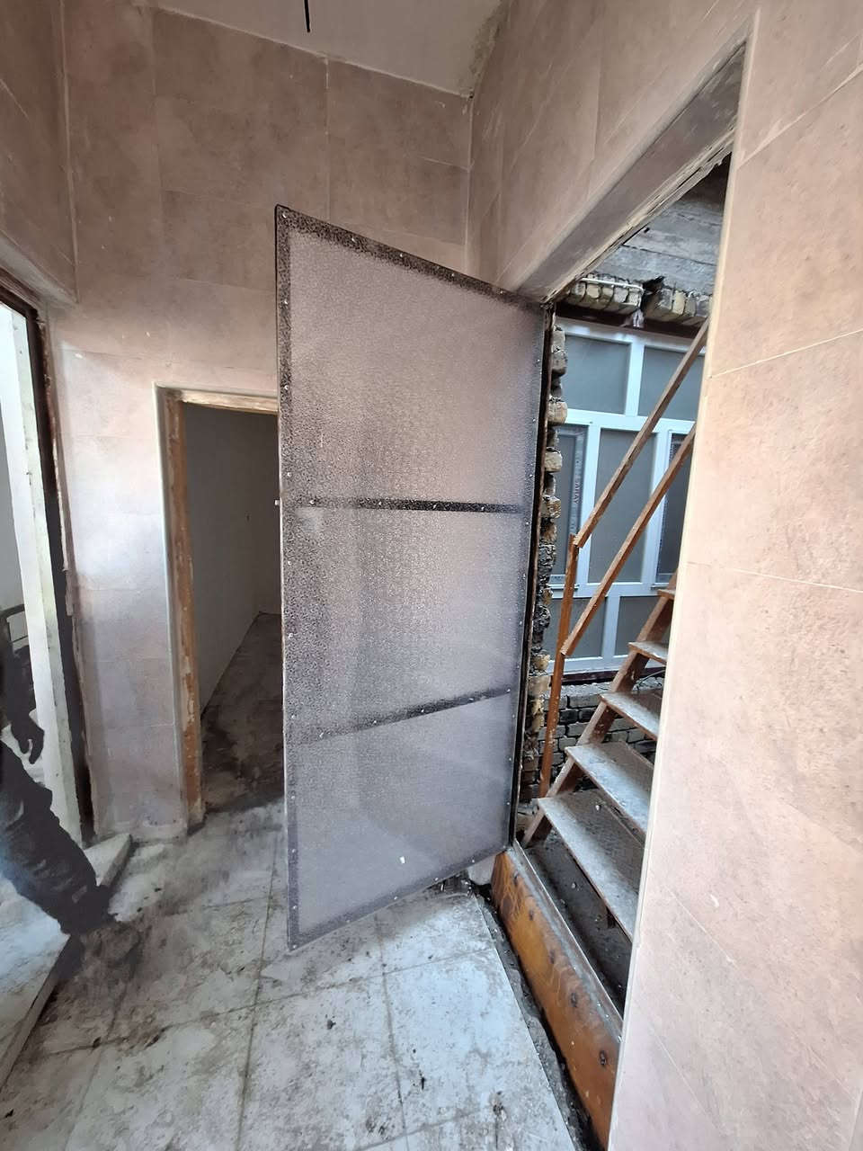 عمل اليوم حداد جوال في الحله لكافت اعمال الحداده ***********
