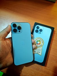 13 برو ماكس ذاكرة 256 بطارية 82 الجهاز مستبدل شاشة فقط اصلية الجهاز شر...