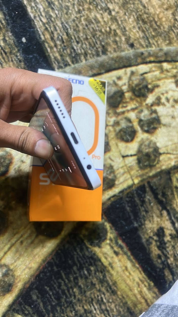 السلام عليكم 
تكنو سبارك 10 برو ذاكرة 256 عشوائيه 16
غراضة كاملة جهاز نضيف بي شخط بلضهر فقط
السعر 140 وبي مجال مكاني بغداد اي استفسار ع خاص


**إذا كنت صاحب هذا الإعلان وتريد حذفه لأي سبب، رجاءا أرسل رسالة إلى الدعم الفني**