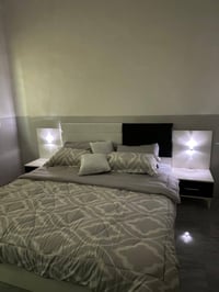 غرفة نوم جديدة • كوفي كورنر خشب تركي • ميز طعام زجاج