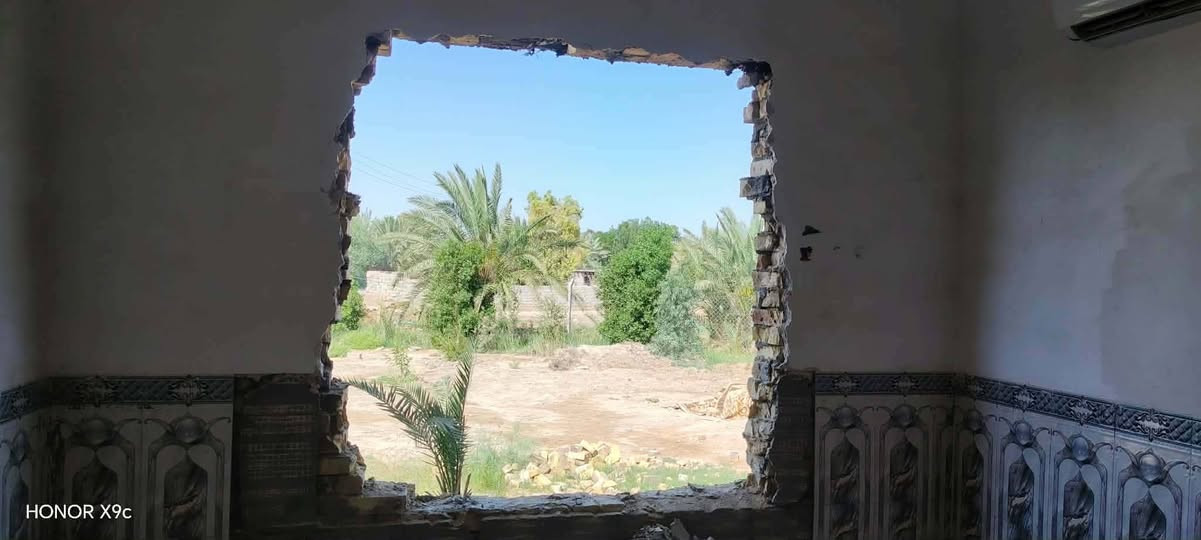 دعم المشاريع الشباب
السلام عليكم ورحمه الله 

كادر كامل مع أدوات كافه

تفليش غرفه أو عكاده اي شي عندك تفليش 

شغل نظيف وسريع

تفليش شبابيك بدون اضرار للبناء تنظيف إنقاذ 

رقم الهاتف 

***********

او مرسله الصفحة Rasooi Sadam
