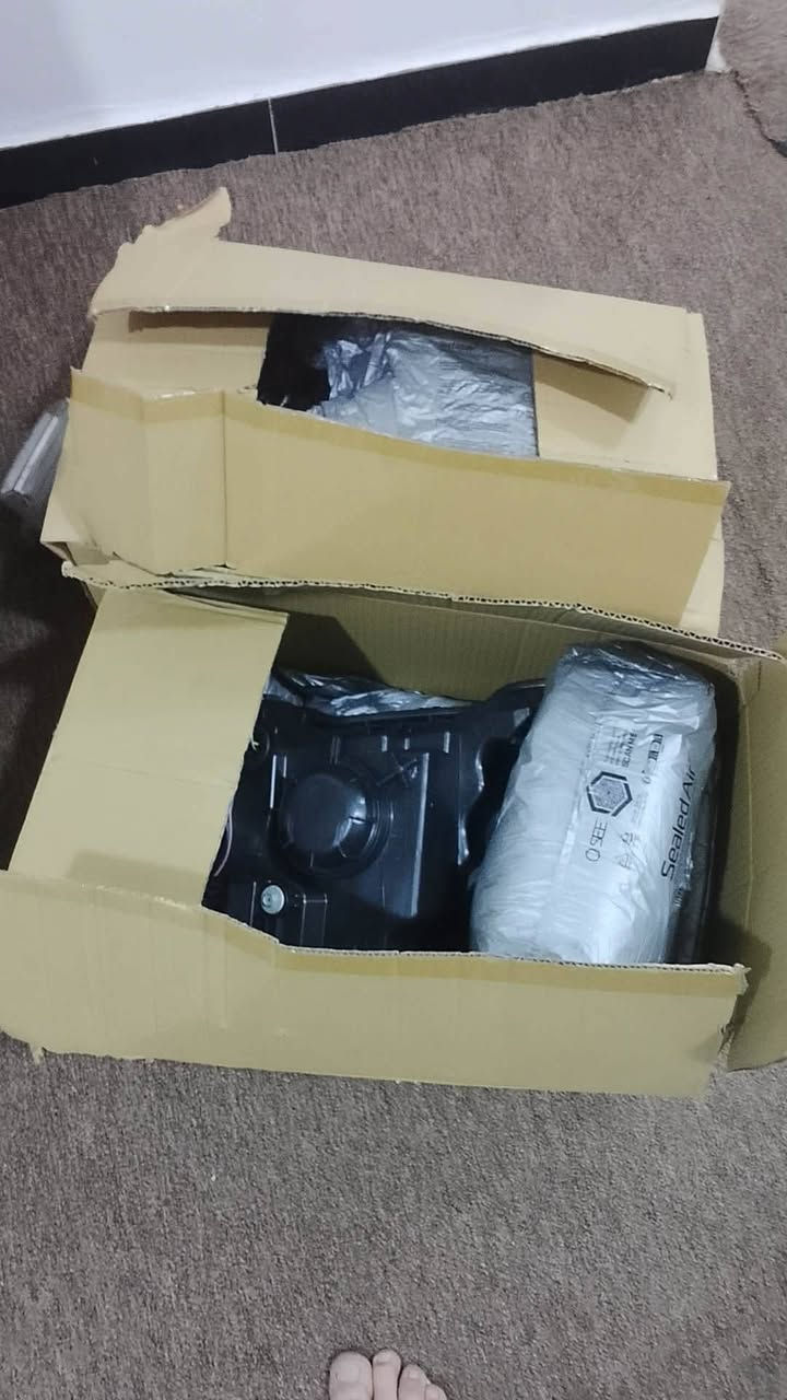 لايتات فيتنامي ب الكارتون
مع كفرات وليات عدد٤
*********** للبيع
