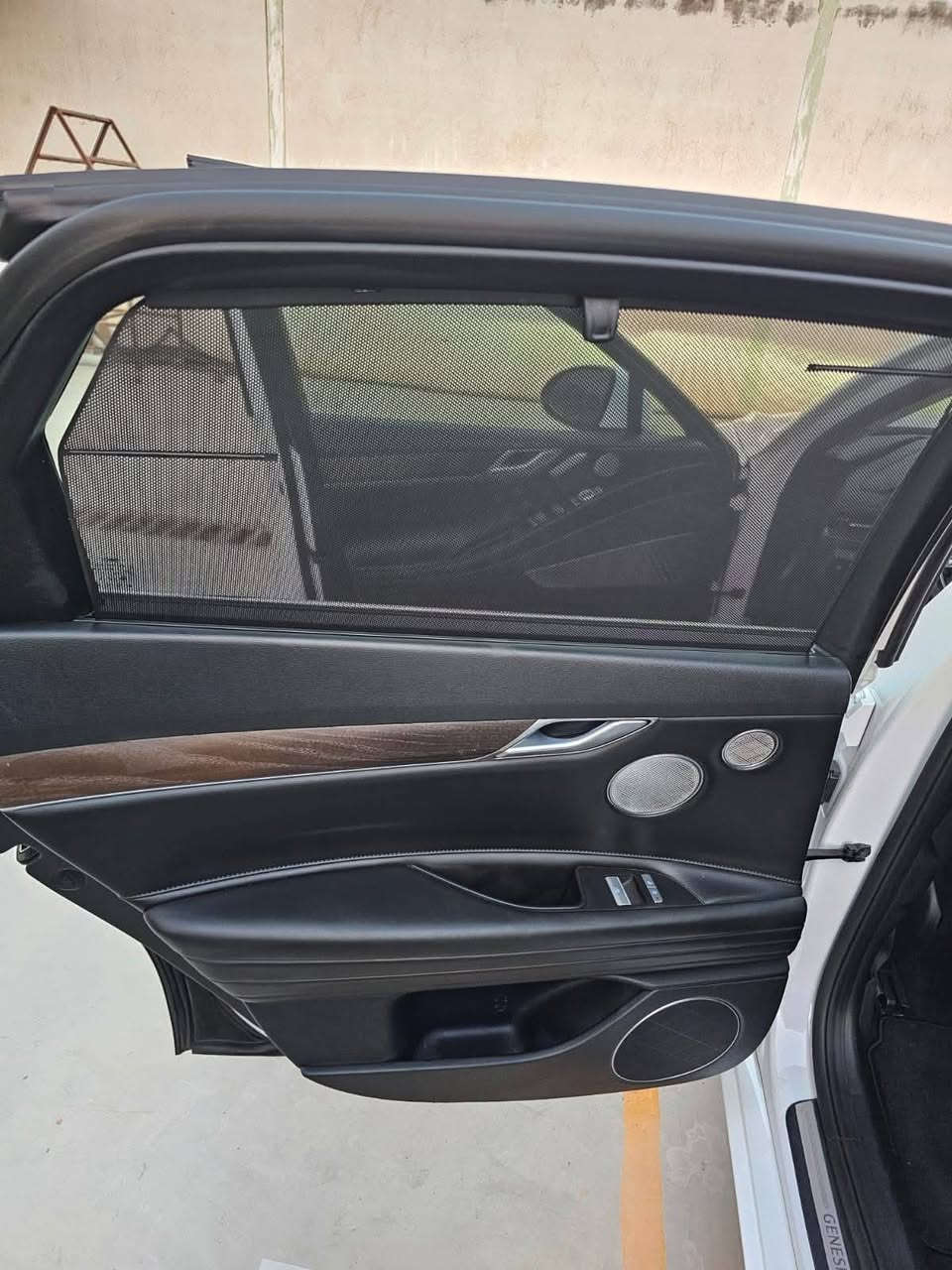 السلام عليكم جنسز G80 فول كهرباء فول الفول أبواب شفط برده كهربائي السعر 280 بيع فقط صور الحادث مرفقه المواصفات مساج اناره اناره دخليه متعدد الوان كامرات محيطيه شنو ابالك مواصفات بيه 
***********
