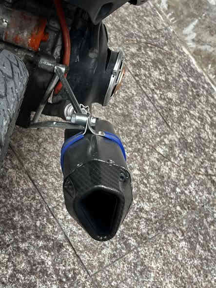 صالنصه رياضي كاربون فايبر جديدة السعر 40 وبي مجال مكاني بصرة (***********)
