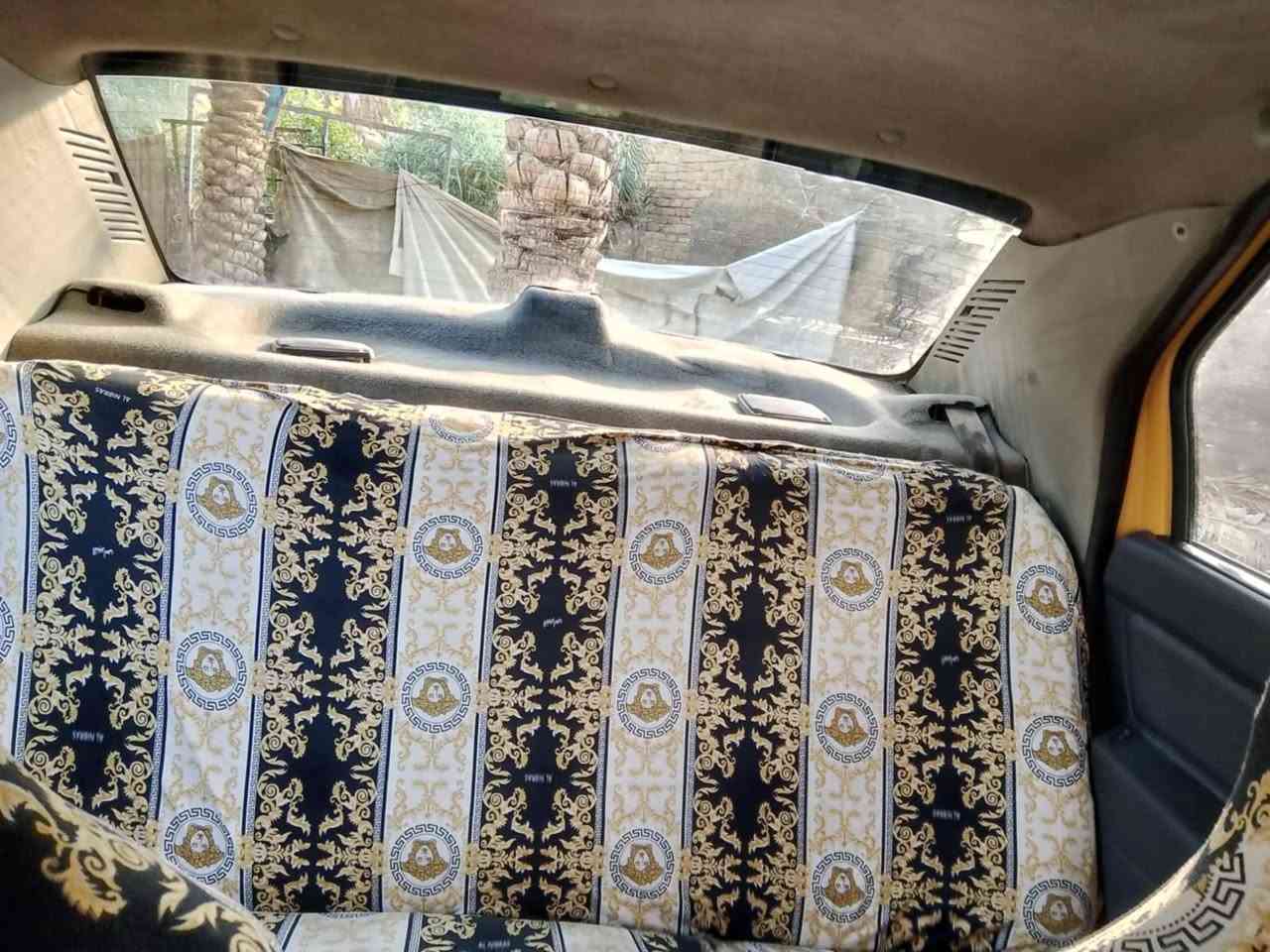 رينو فحل دواخل حلوه واخياس مابيه ومكينته زينه بس بيه صوت فوك مال البطاله رقم بغداد الماني سنويه باسم واحد من بغداد موجود حداديه وسط وتايرات جدد. سعر12ورقه يعني بلاش سياره شغاله. ومال بيت ***********
