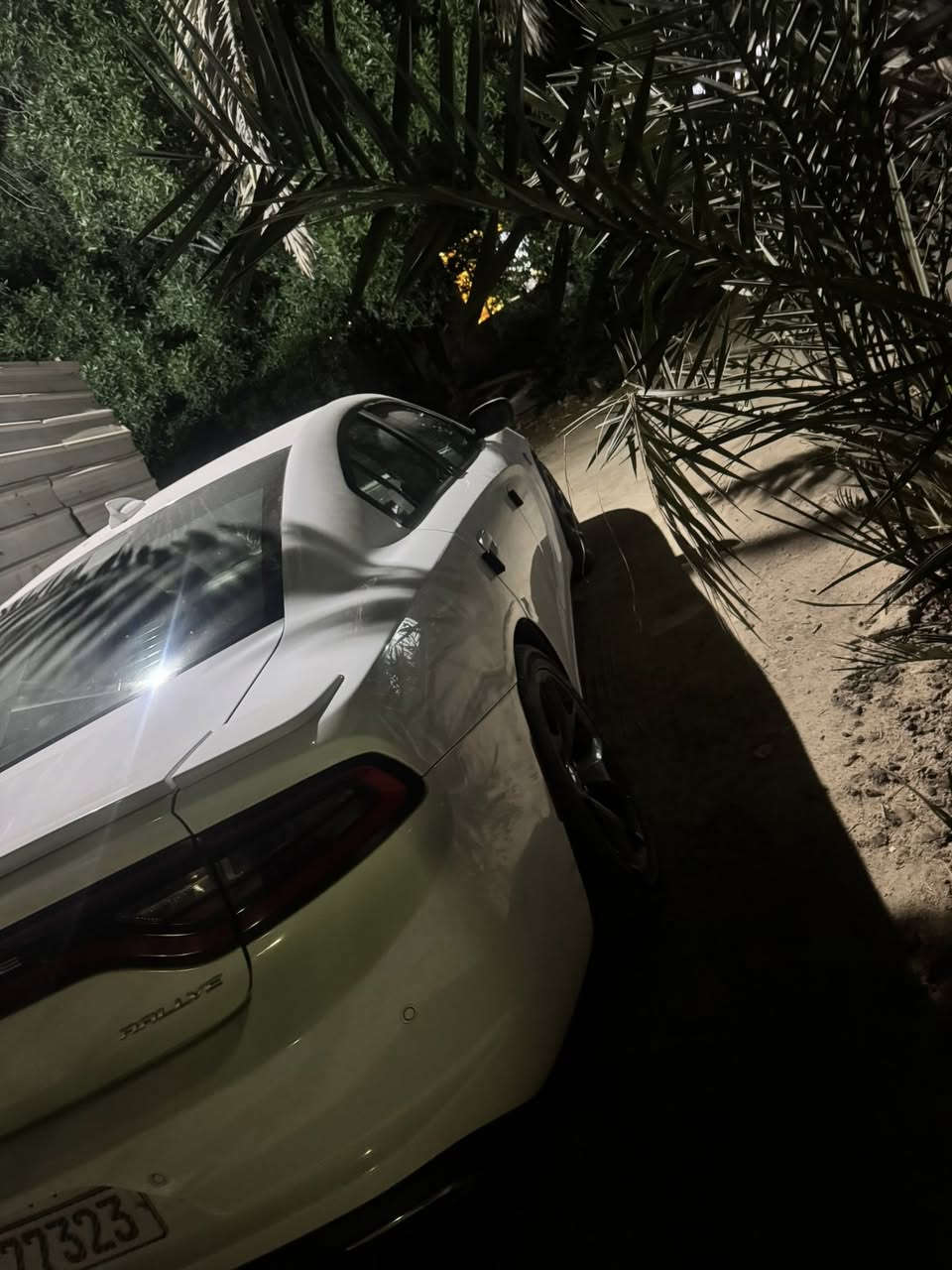 جارجر مديل 16 اصل
رقم بصره بسمي فول سياره 
كشنات جلد بيه تبريد تدفئة بل كشنات 
سياره فورويل مغلغ يعني بس دفع خلفي 
فتحه 
حادثه لغد مبدل من الربت صبغ جاملغ بنيد جاملغ بس سياره كلش جديده ماشيه 100 حقيقي سياره مال بيت يعني ماشتغله علئ خط 
رقمي ***********
سعره 165 وبيها مجال بسيط
