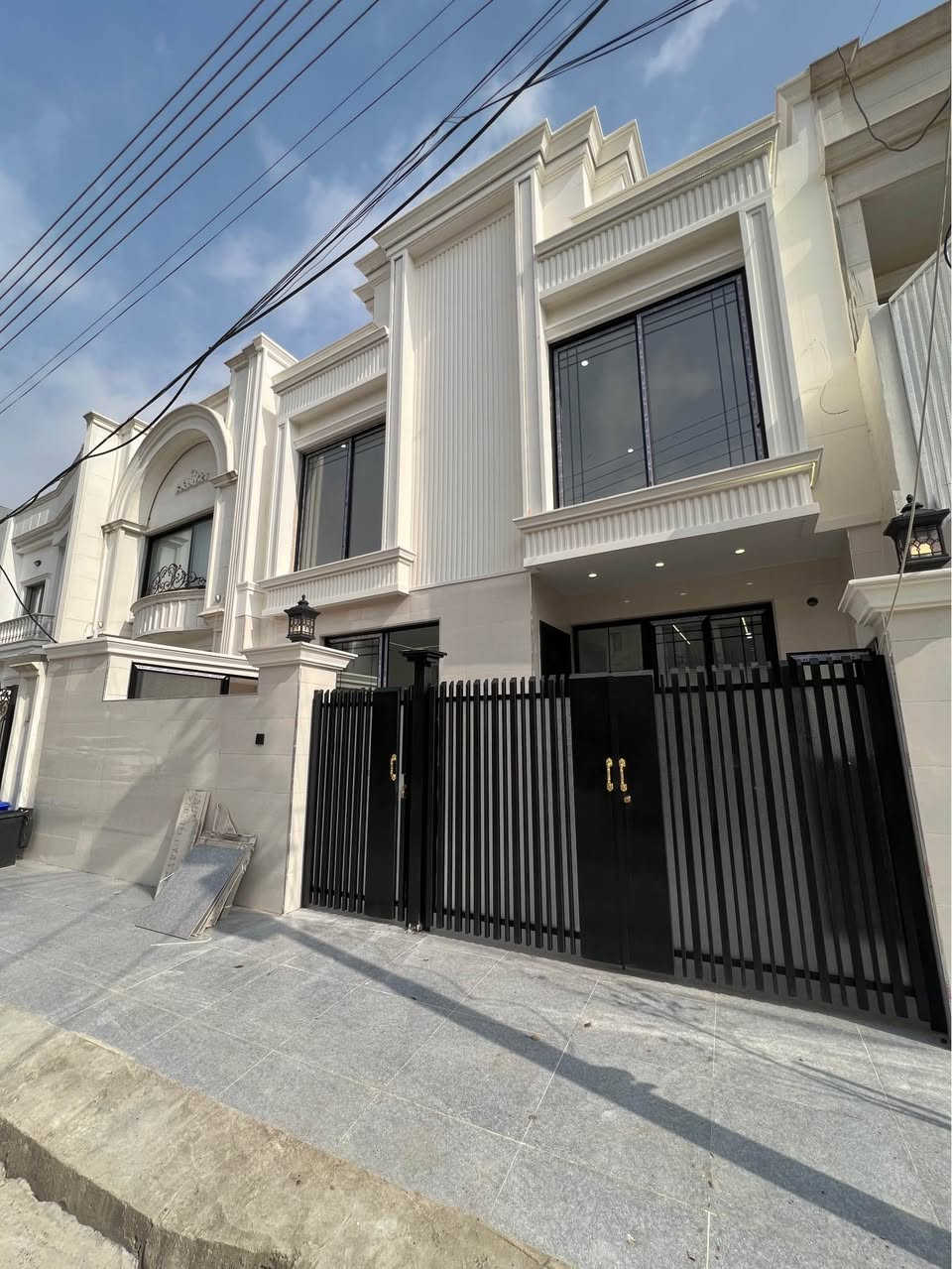 💥🎯#نرخی گونجاوە  ||#سعر مناسب VIP   
🏦#خانوو  تاپۆ   🌲مقابل شارع 12متر 🌲 || لەموقیعی باش || فول كوالێتی || بۆفرۆشتن 
🌍#شوێن || هەولێر || گەڕەکی ئازادی  ||نزيك شةقام 60 متري
🧱#ڕووبەری||  130 متر 🌲    
🗄#پێک هاتوەلە||  5 ژوری نوستن مطبخ  وطبخ عمل و 2 هۆل و   2 حمام   بیتونە 
💰#نـــرخ   
📠#بۆ پەیوەندی کردن
📴فایبر واتساب***********
📴اسيا***********
ـــــــــــــــــــــــــــــــــــــــــــــــــــــــــــــــــــــــــــــ
🏦#بيتين_130متر___شارع12_طابوو__  🌲🌲  ||موقع ممیز  || فول موصفات   || للبیع قريب شارع 60 
 🌍#الموقع ||  اربیل|| حي ئازادی | 
🧱#المساحة || 130  متر      
🗄#یتکون بیت || 5 غرفة نوم مطبخ  مطبخ عمل و ۲ صاله  و 3 حمام بیتونە  
💰#الســعر   
📠#للاستفسار اتصلوا ........
📴فایبر واتساب***********
📴*********** اسيا

📞للتواصل
📸 السعر والصورة متوفرة على قناتنا الرسمية في التليكرام 👇
🔗 https://t.me/bashdarsleman445
تابعنا الان وشوف احدث العقارات يوميا ع الصفحه الرسميه في فيسبوك
🔗https://www.facebook.com/share/1HPVCGBVGS/?mibextid=wwXIfr

📞 تواصل مباشر واتساب أو اتصال:
📱 ***********
📱 ***********

#عقارات_اربيل #شقق_للبيع_اربيل #بيو_لبيع_اربيل  #فلل_للبيع_اربيل #مجمعات_سكنية_اربيل
 #عقارات_كردستان  
#استثمار_عقاري_اربيل #عقارات_بغداد_سليمانية_اربيل  #عقارات_شمال_العراق  

⬅️ الأسعار والصور داخل القناة… لا تفوّت الفرصة

تابعنا الان وشوف احدث العقارات يوميا 🏘️
https://t.me/bashdarsleman445 أربيل, العراق
