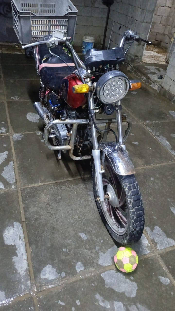 سلام عليكم عندي دراجه تايموته 2012 شغاله كلشي مابيها اوراق ستنساخ اسويلك مكاتبه سعرها 200 رقمي *********** ناصريه مركز
