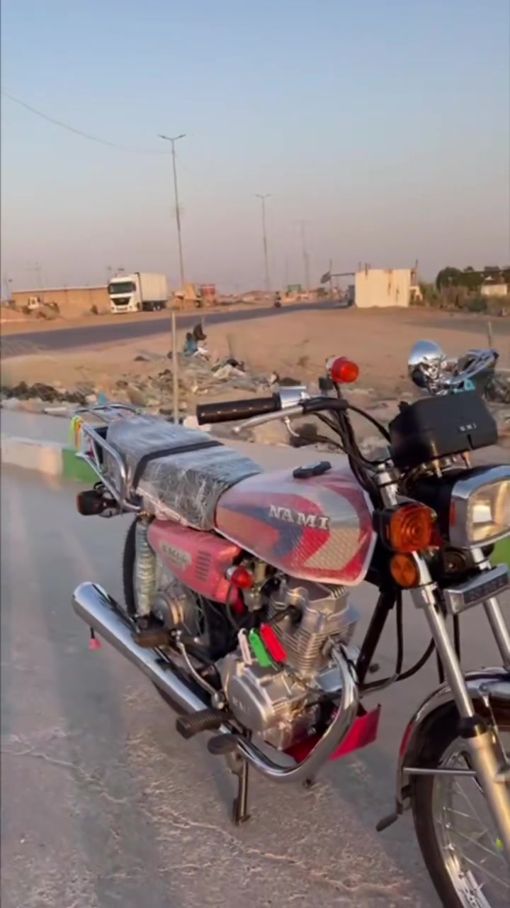 السلام عليكم دراجه للبيع رقم وسنويه شاصي 22شلامجه وتعميره 26 كله اصلي صارله 16يوم من عمرته مكفوله من كلشي ومانقصه اي شي  السعر 1600 وشراي بي خير ويدلل 

رقم الجهاز ‏‪***********‬‏
