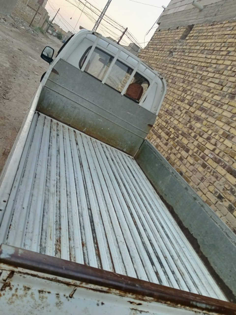 السلام عليكم سياره للبيع كيه بومه سياره تخم تاير مكينه بيها بخار سياره بلاديه لاصبغ لامعجون لاضربه موديل 2005رقم بابل نكليزي بسمي *********** غير ضمتواجد على الفيس مكانه الكوفه ناحية الحريه

