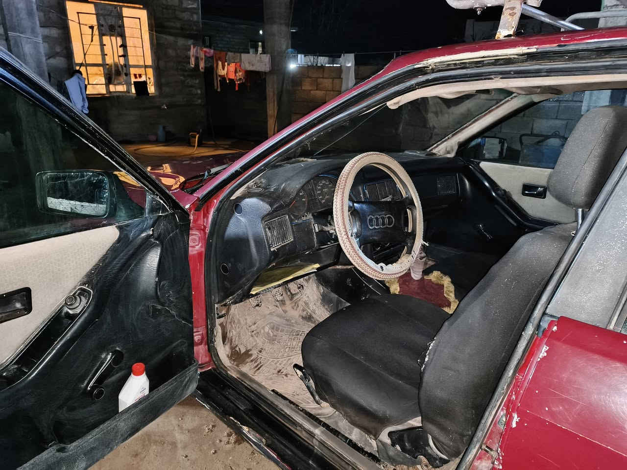 السلام عليكم سيارة أودي رقم ألماني محرك بي صرف شرط التحويل.. رايدها 20..للتواصل ***********#
