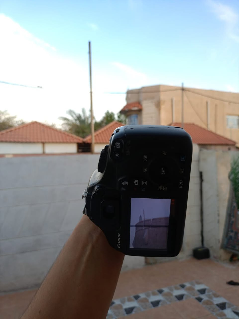 كاميرا 1100 للبيع او مراوس حسب الرغبه مع عدسه رياضيه تجيب القمر سيجما 70-300 الموقع البصره الهارثه


**إذا كنت صاحب هذا الإعلان وتريد حذفه لأي سبب، رجاءا أرسل رسالة إلى الدعم الفني**